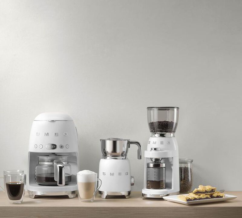 Smeg DCF02WHEU Macchina Caff&egrave; Americano Colore Bianca image number 4