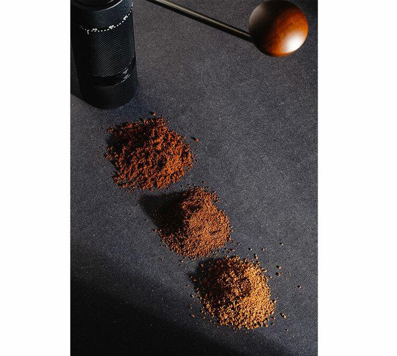 D-Kanta Manual Coffee Grinder MG07 + Free Coffee image number 3