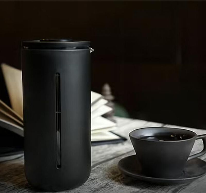 Timemore U French Press in Black - 4 cups image number 3