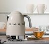 Wasserkocher KLF04CREU mit einstellbarer Temperatur Creme 1,7 L + Geschenk - SMEG image number 3