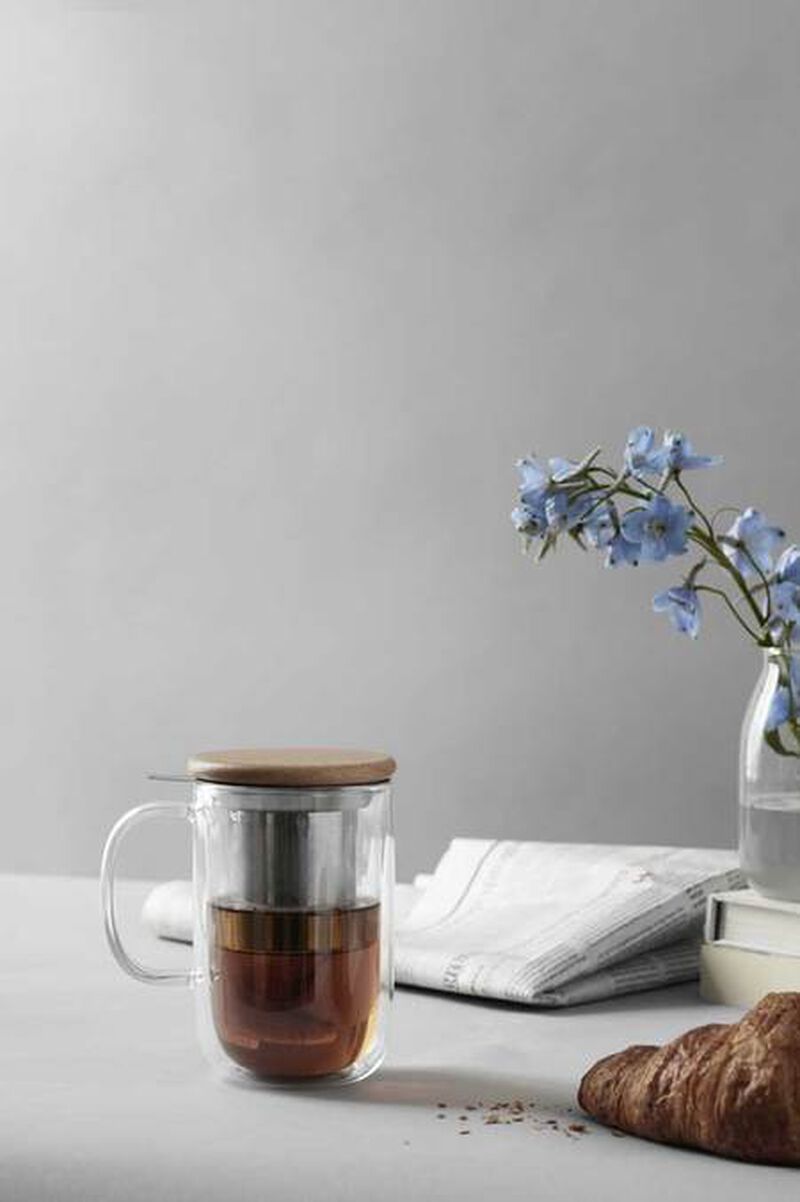 &lsquo;Minima' Balance 500 ml double-wall glass Tea mug with infuser - Viva Scandinavia image number 1