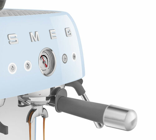 Machine expresso SMEG EGF03PBEU Bleu Azur Ann&eacute;es 50 avec moulin int&eacute;gr&eacute; image number 3