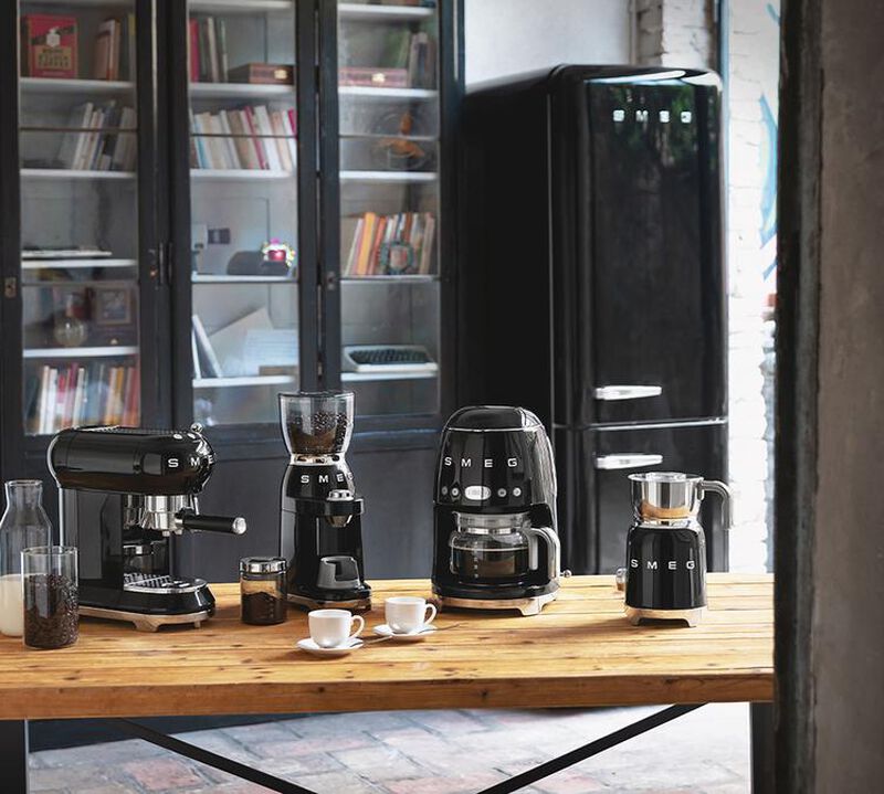 Smeg DCF02BLEU Macchina Caff&egrave; Americano Colore Nero image number 4