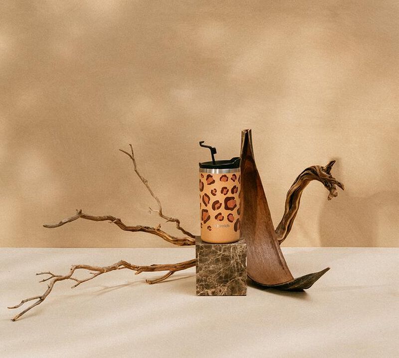Travel mug isotherme camel l&eacute;opard - 35 cl - QWETCH image number 6