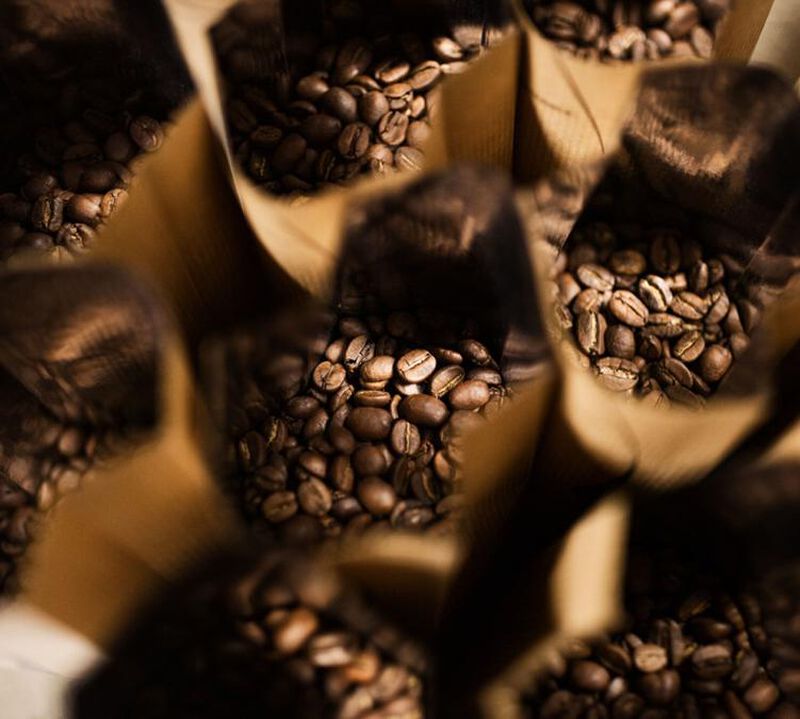 Br&ucirc;lerie Caron 'Signature Blend' coffee beans - 250g - Awarded coffee image number 2