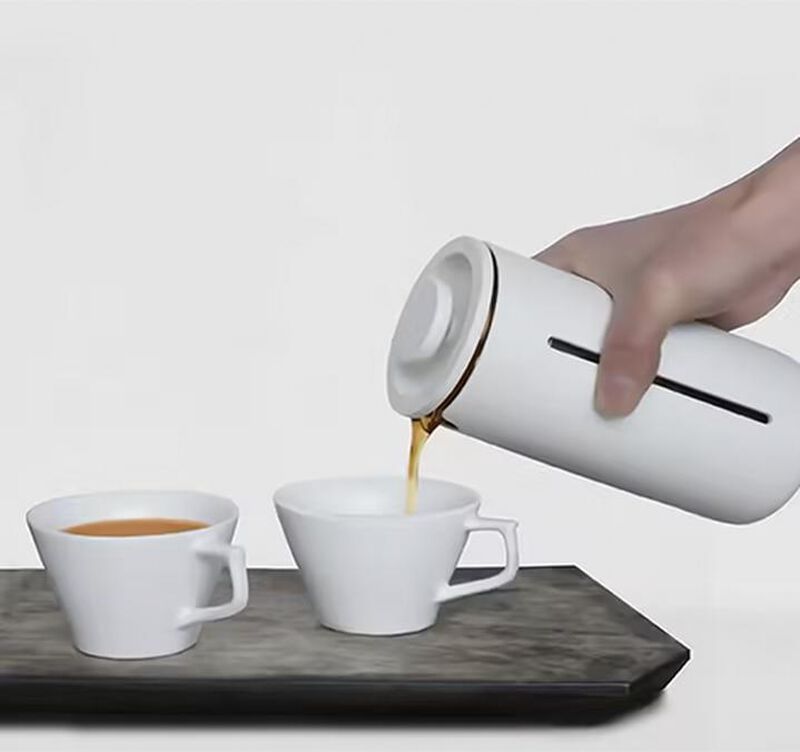 Timemore U French Press in White - 4 cups image number 4