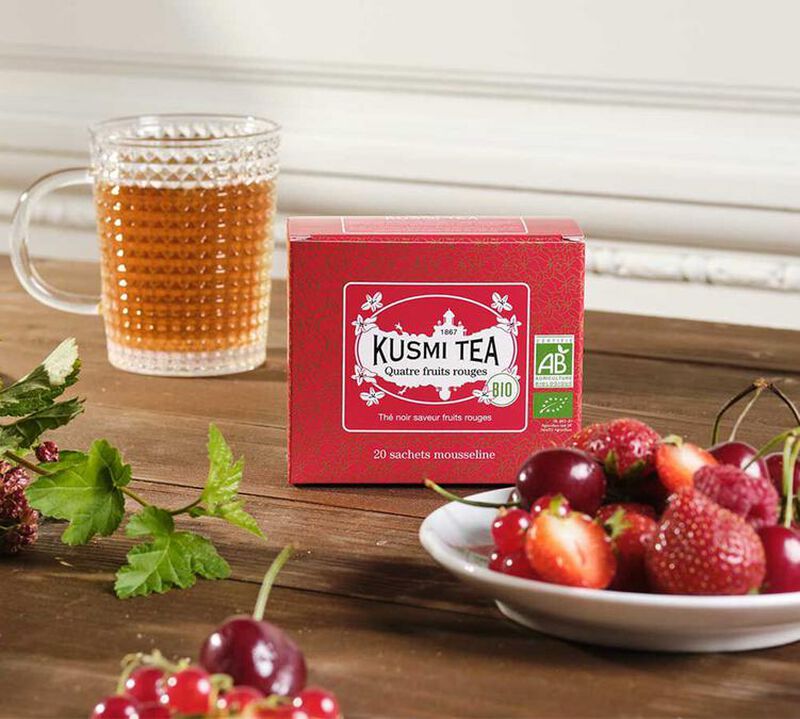 Th&eacute; Noir Quatre Fruits Rouges Bio - 20 sachets - KUSMI TEA image number 1
