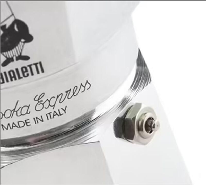 Bialetti Moka Express 6-cup Moka Pot + 6 Bicchierini cups image number 3