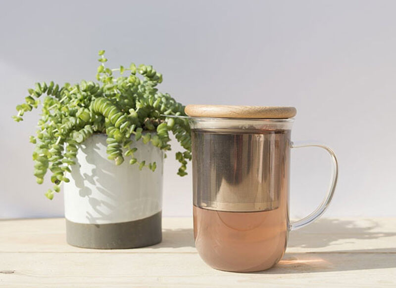 &lsquo;Minima' Balance 500 ml double-wall glass Tea mug with infuser - Viva Scandinavia image number 2