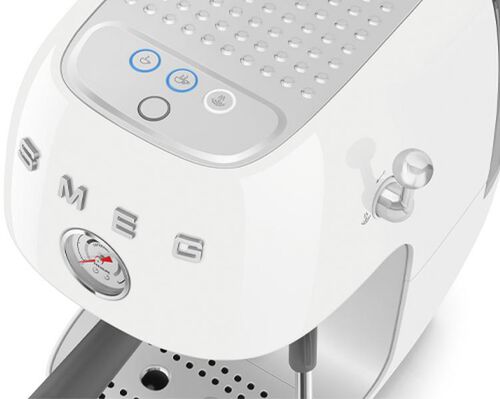 Machine expresso SMEG ECF03WHEU Blanche avec Cold brew image number 5