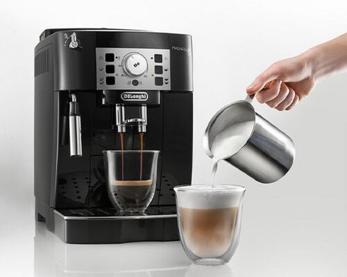 Delonghi Magnifica Start grise/noire FEB 2221B - Bon &eacute;tat image number 3