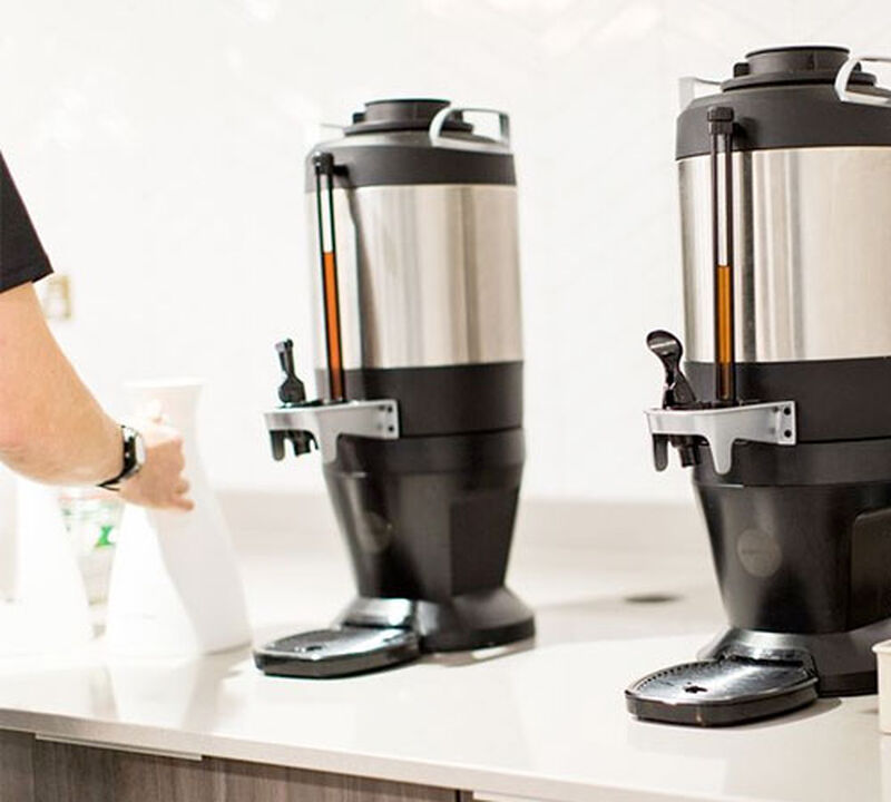 Marco Jet URN Insulated Coffee Dispenser Server - 6L image number 2