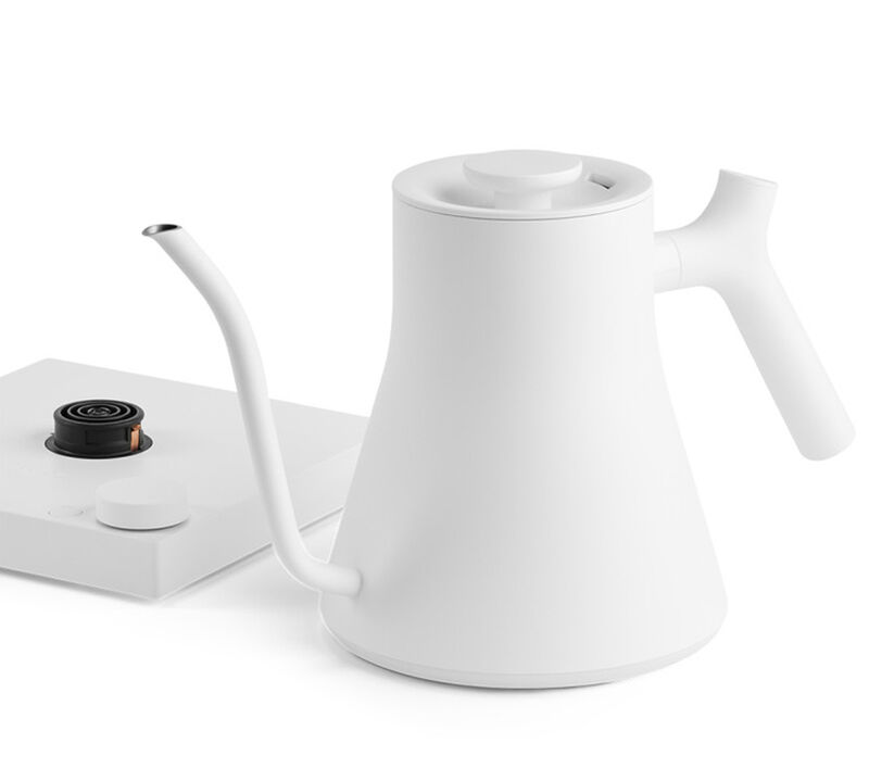 Bouilloire Stagg EKG Pro Blanc Mat 0.9L - FELLOW image number 3