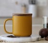 Tisani&egrave;re en gr&egrave;s jaune 300 ml avec couvercle en bois acacia OGO Living image number 3