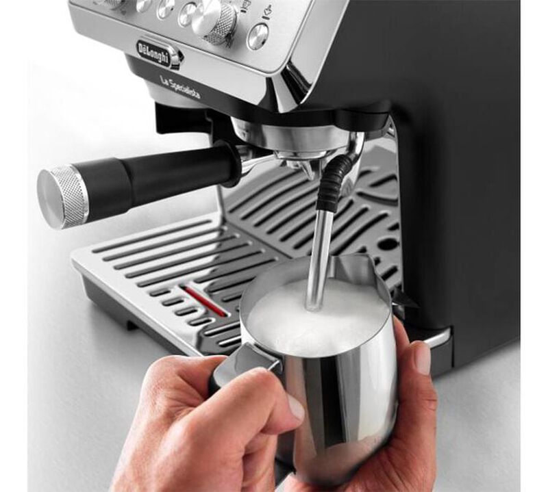 DeLonghi EC9155.MB La Specialista Arte Metal Black + Kit Barista image number 1