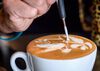 Pack Latte Art Barista : Pichet en inox, Stylo, Saupoudreuse et sirops Monin image number 4