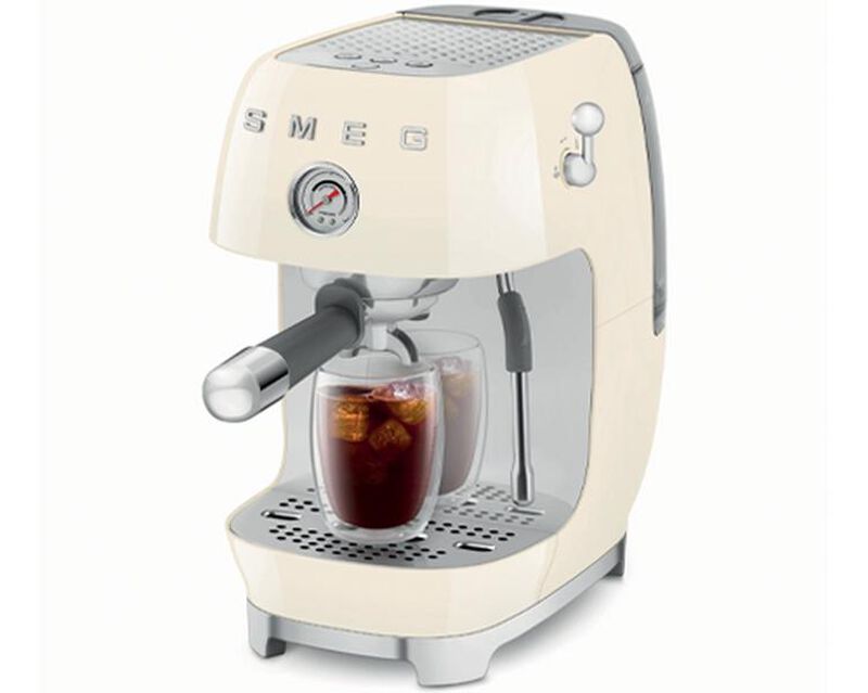 Machine expresso SMEG ECF03CREU Cr&egrave;me avec Cold brew image number 1