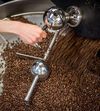 250 g - Caf&eacute; en grain - M&eacute;lange D&eacute;gustation 100% Arabica - BR&Ucirc;LERIE DU CANTIN image number 3