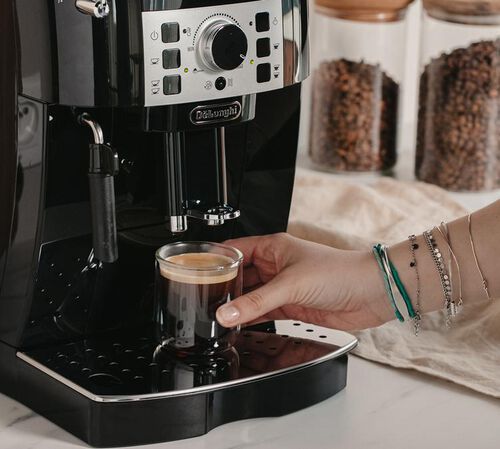 1,250 kg - Caf&eacute; en Grain &ndash; Pack D&eacute;couverte DeLonghi Magnifica image number 1