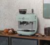 Machine expresso SMEG EGF03PGEU Vert d'eau Ann&eacute;es 50 avec moulin int&eacute;gr&eacute; image number 5