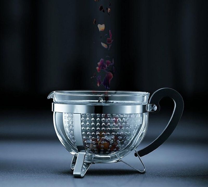 Bodum Chambord Glass Teapot with Infuser in Black - 1L image number 1
