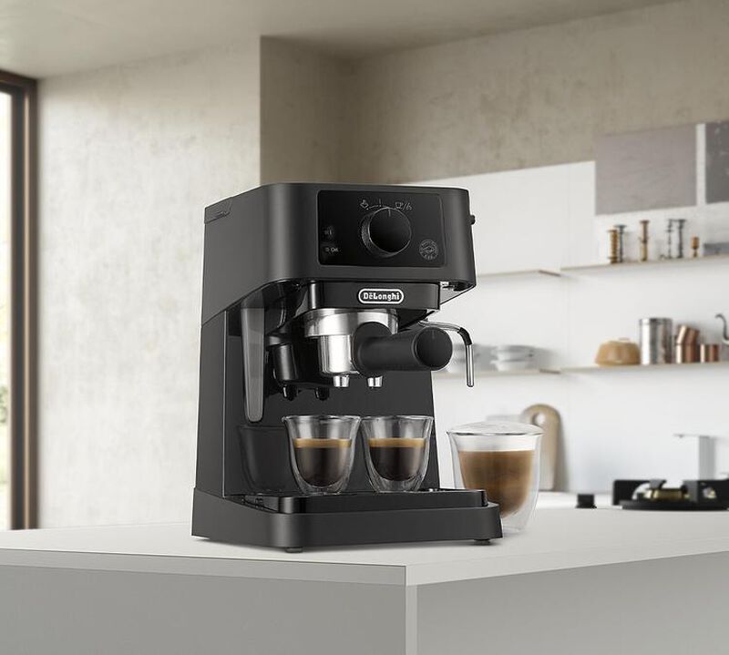 DeLonghi EC235.BK Stilosa Nera Macchina da Caff&egrave; Espresso image number 5