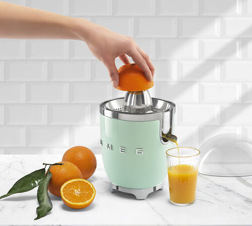 Presse-Agrumes Ann&eacute;es 50 Vert d'eau - SMEG - Tr&egrave;s bon &eacute;tat image number 2
