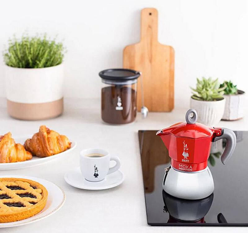 Bialetti Moka Pot Moka Induction Red - 4 cups image number 2