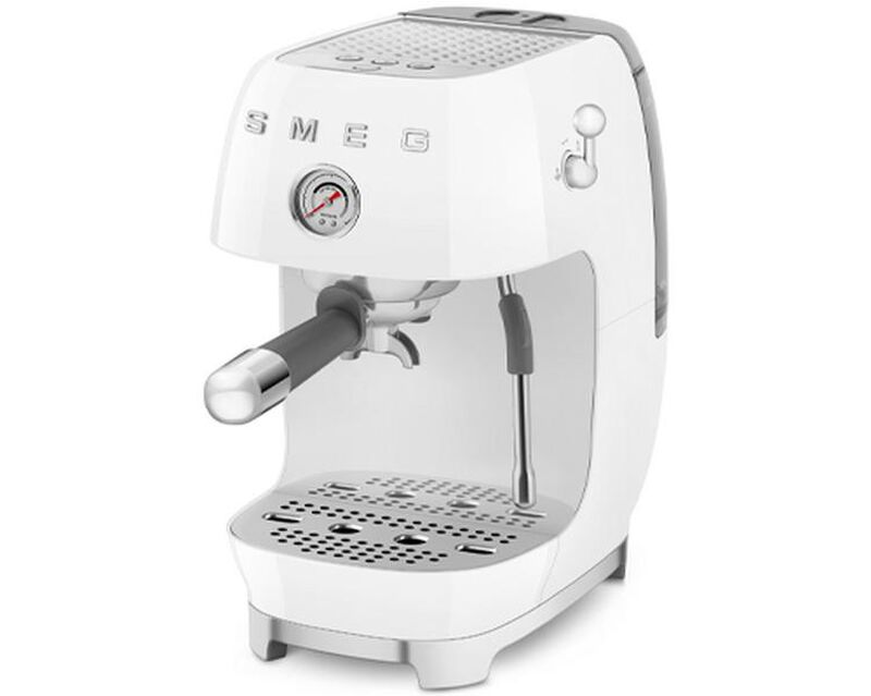 Machine expresso SMEG ECF03WHEU Blanche avec Cold brew image number 9