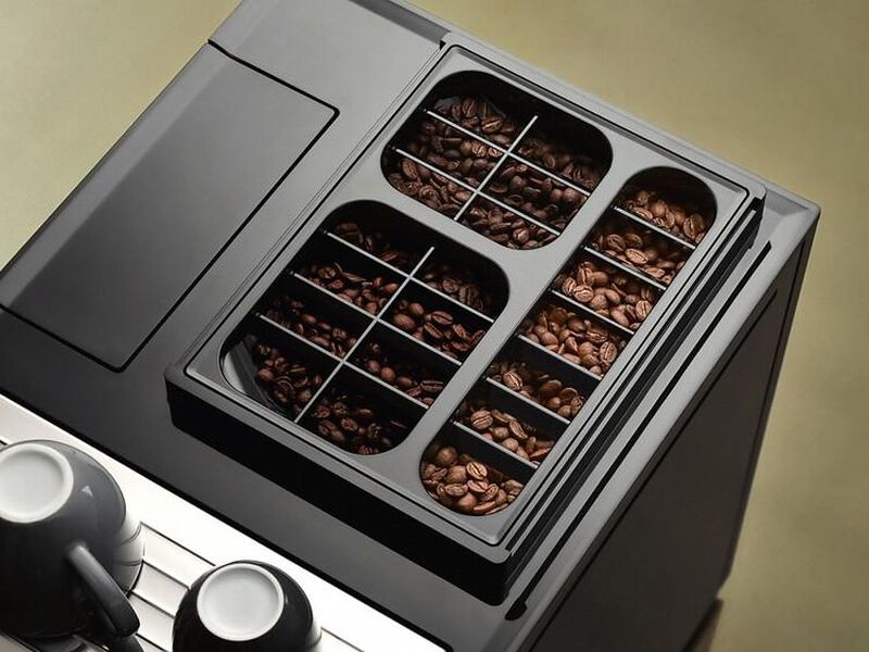 Machine &agrave; caf&eacute; automatique CM 7750 Noire - MIELE - Tr&egrave;s bon &eacute;tat image number 4