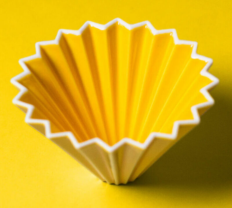 Origami Dripper M in Yellow + Wooden Holder image number 1