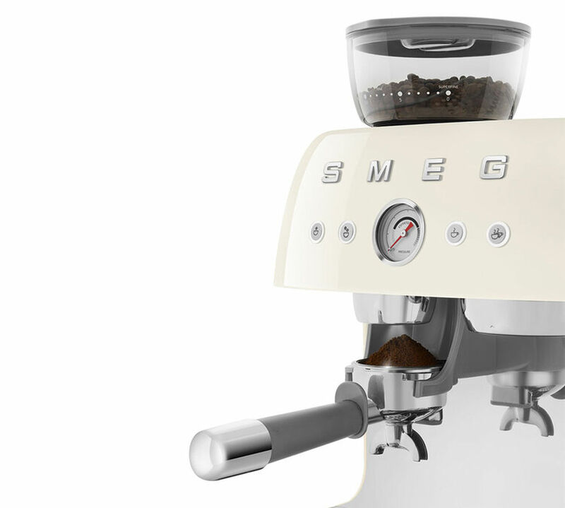 Smeg Espressomaschine EGF03 Cr&egrave;me image number 3