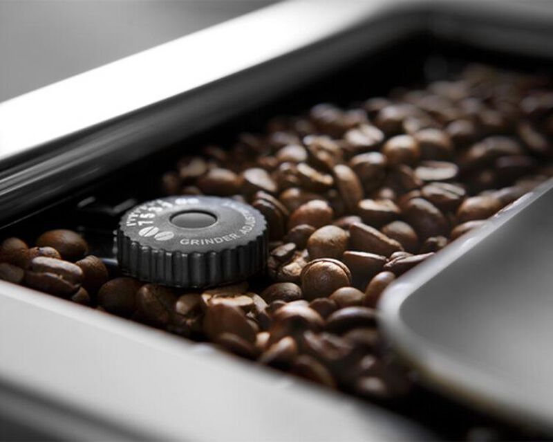Delonghi ECAM 650.75.MS PrimaDonna Elite Macchina automatica image number 4