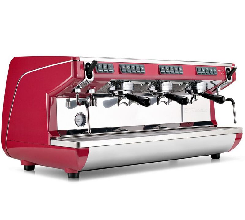 Machine expresso Nuova Simonelli Appia Life - 3 groupes image number 0
