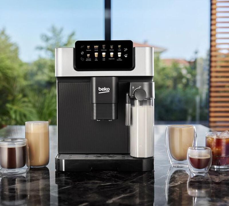 Machine &agrave; caf&eacute; automatique avec carafe &agrave; lait CEG7304X - Tr&egrave;s bon &eacute;tat image number 3