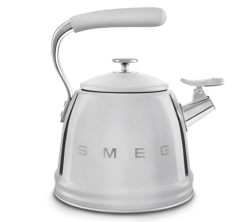 Bouilloire sifflante WKF01SS 2.3 L - SMEG image number 1