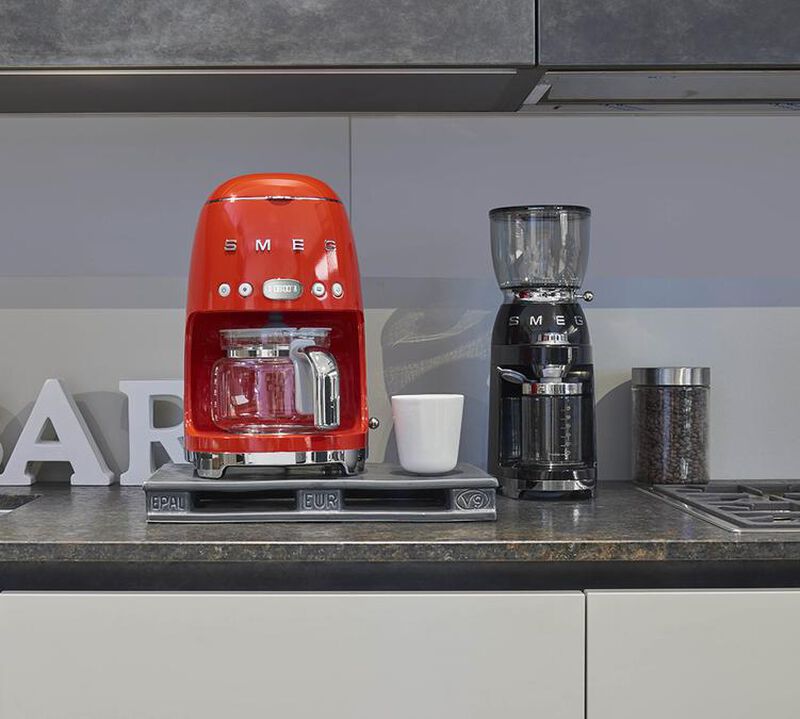 Smeg DCF02RDEU Macchina Caff&egrave; Americano Rossa image number 4