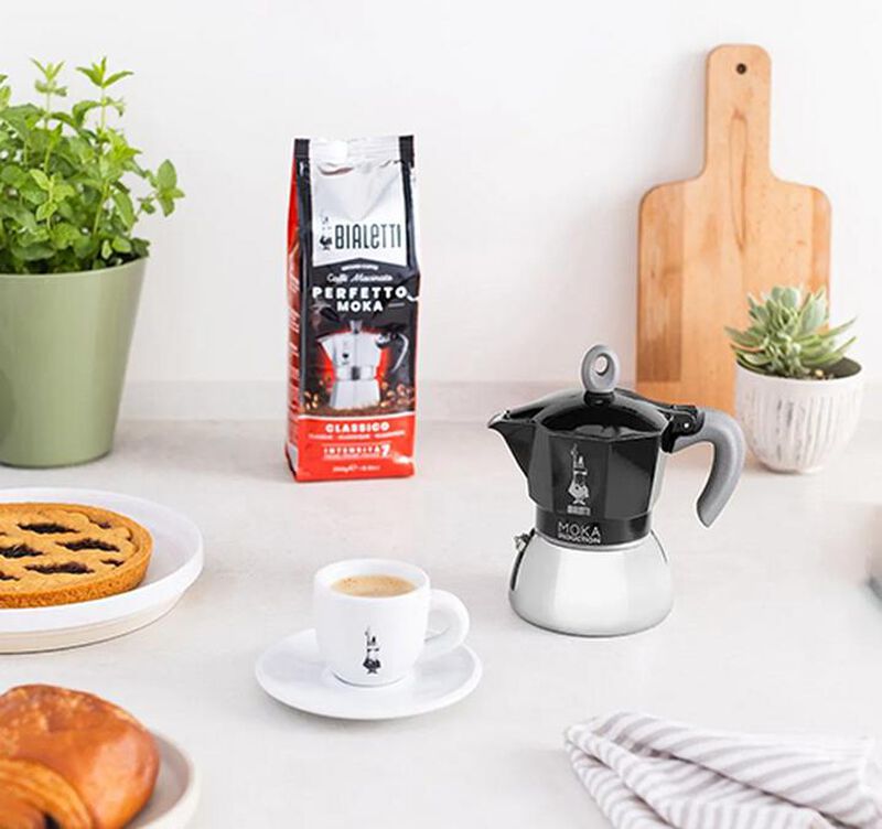 Bialetti Moka Induction Coffee Pot Black - 4 cups image number 1