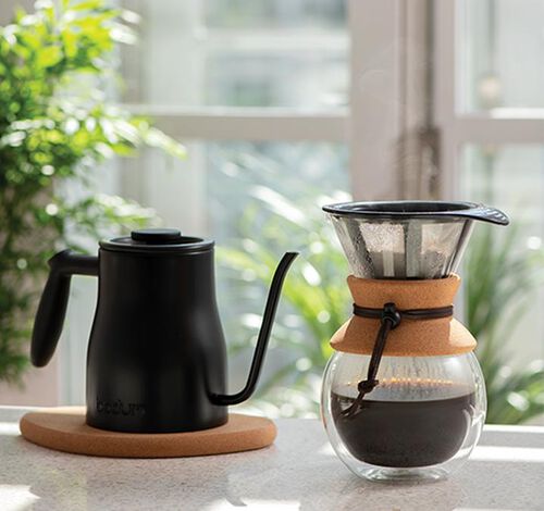BODUM matte black traditional gooseneck kettle (all heat sources) - 1L image number 2