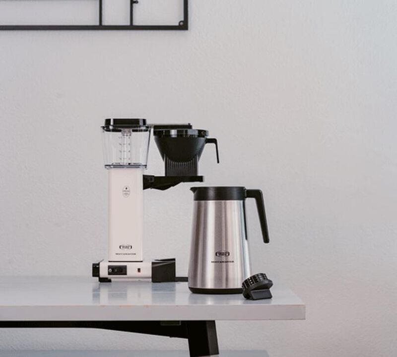 Cafeti&egrave;re filtre Moccamaster KBGT Blanche avec verseuse isotherme 1.25L image number 1