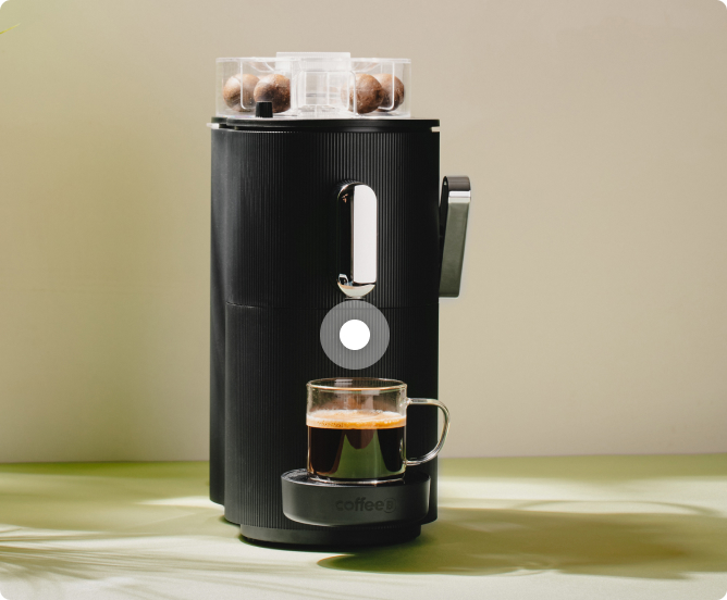 Machine COFFEE B - GLOBE noire + 9 Boules de Café offertes - Café Royal