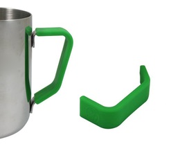 Poignée en silicone vert pour pichet à lait 60cl/20oz - Rhino Coffee Gear