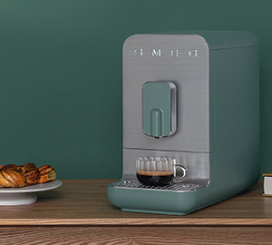 Machine à café à grain SMEG vert émeraude design