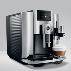 Machine à café à grains Jura E8 Chrome