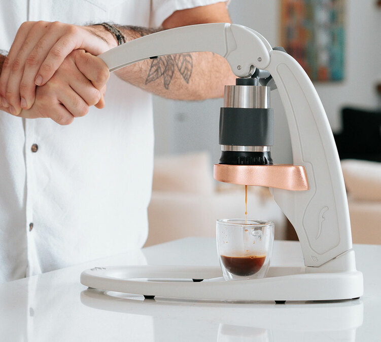 FLAIR ESPRESSO Signature Blanche machine à café à levier