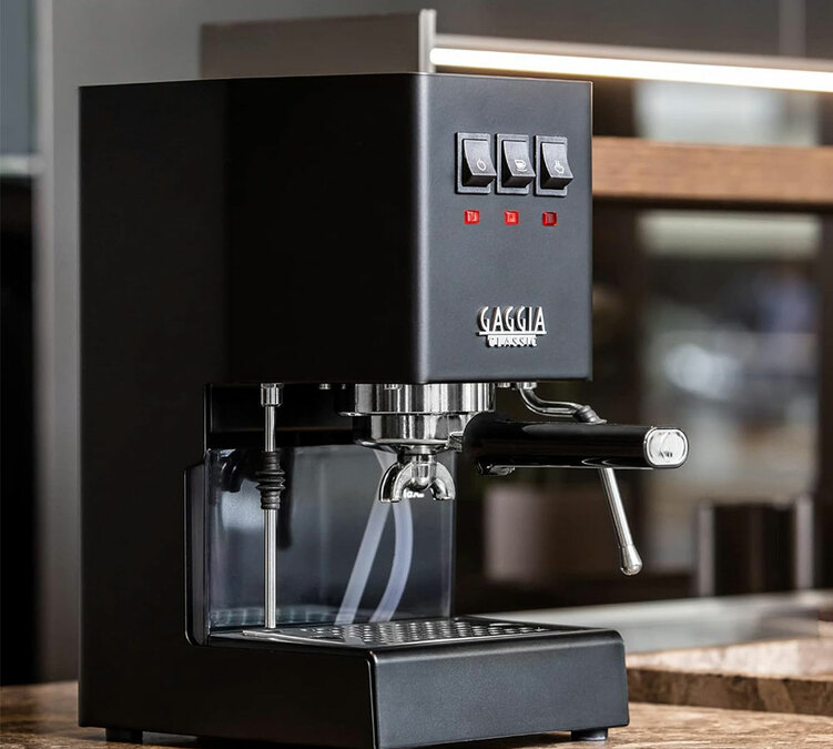 GAGGIA New Classic EVO noire machine à café