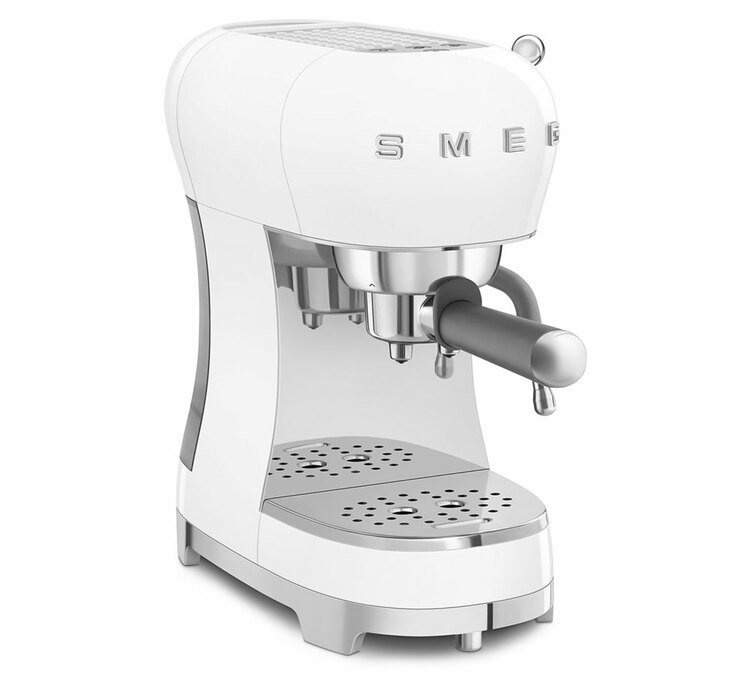 SMEG blanche ECF02WHEU machine à café avec percolateur