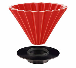 Dripper ORIGAMI rouge en porcelaine de Mino avec support Loveramics en inox
