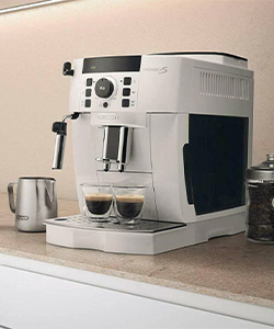 Expresso broyeur Delonghi Magnifica S 22.117.W cuisine