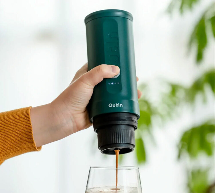cafetière portable Outin Nano turquoise
